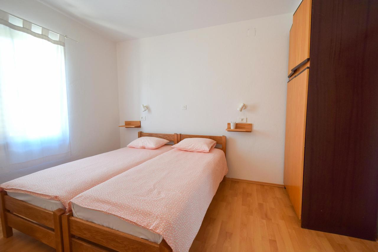 Apartments Vera Malinska Kültér fotó